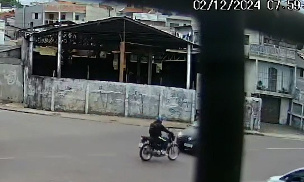 motociclista-acidente-cic-renault-clio-camera