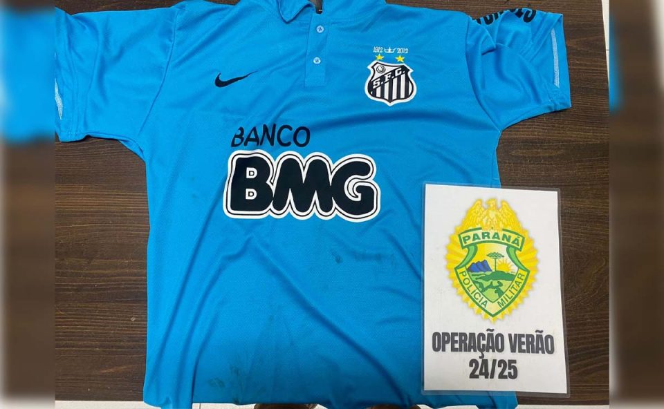 mulher-furta-camisa-litoral-parana-2
