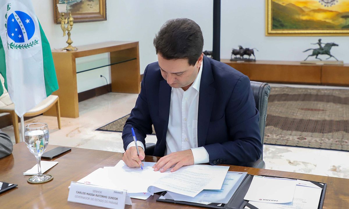 ratinho-governador-parana-nomeacao-novos-professores