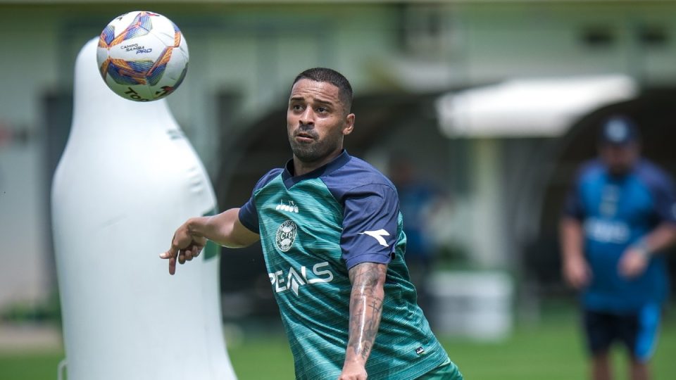 Dellatorre em treino do Coritiba