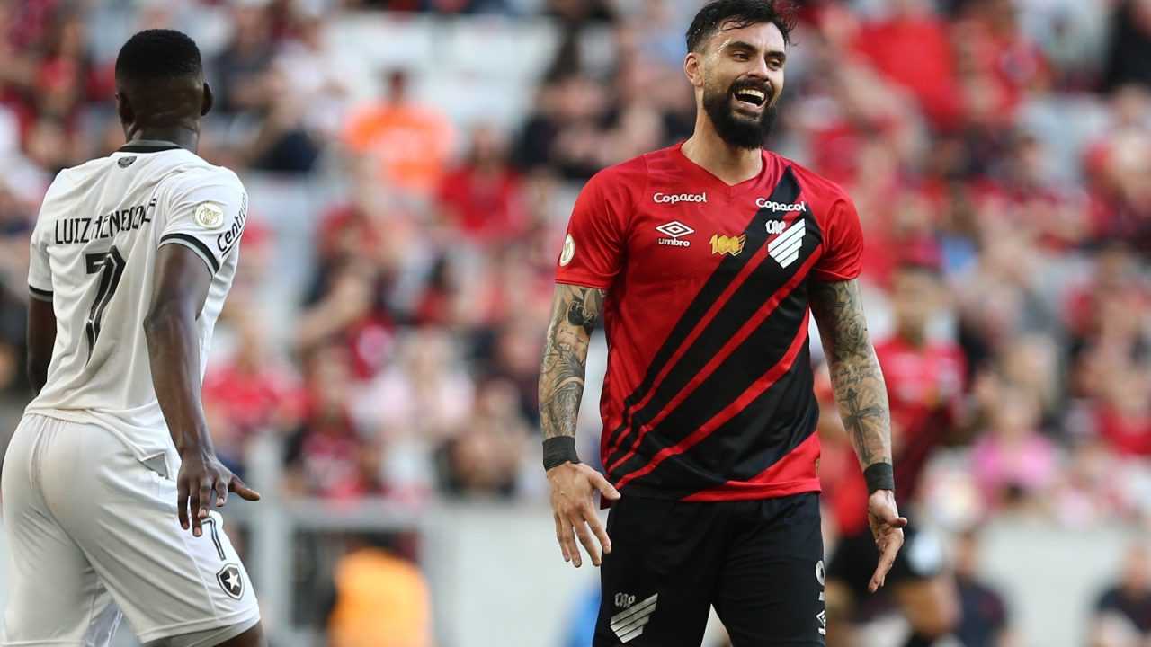 Mastriani em Athletico x Botafogo