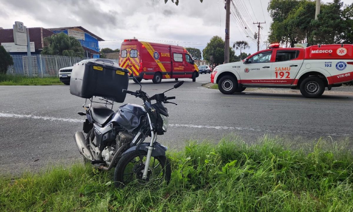 Motociclista-estado-grave-após-atingido-veículo-cruzamento-no-Hauer