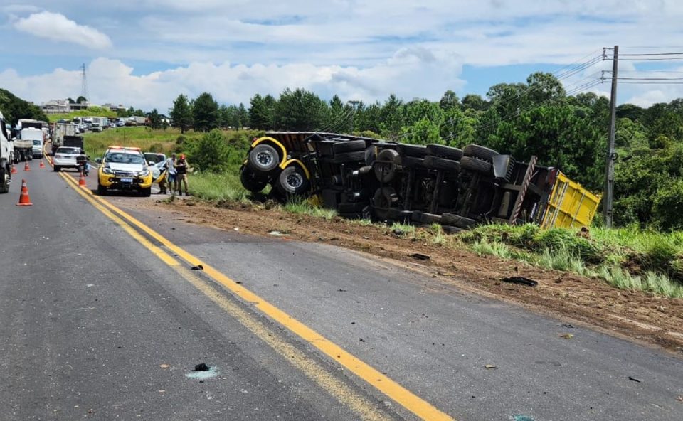 acidente-envolvendo-caminhao-e-dois-carros-deixa-homem-morto-contorno-norte-1