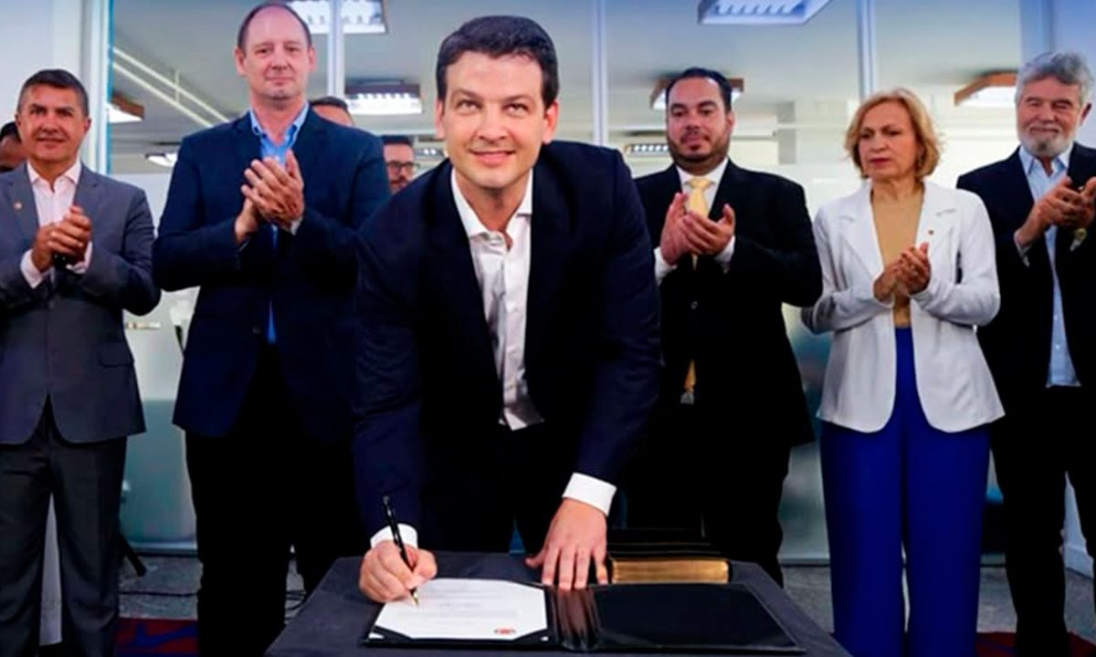 eduardo-pimentel-decreto-meia-tarifa-domingos-curitiba