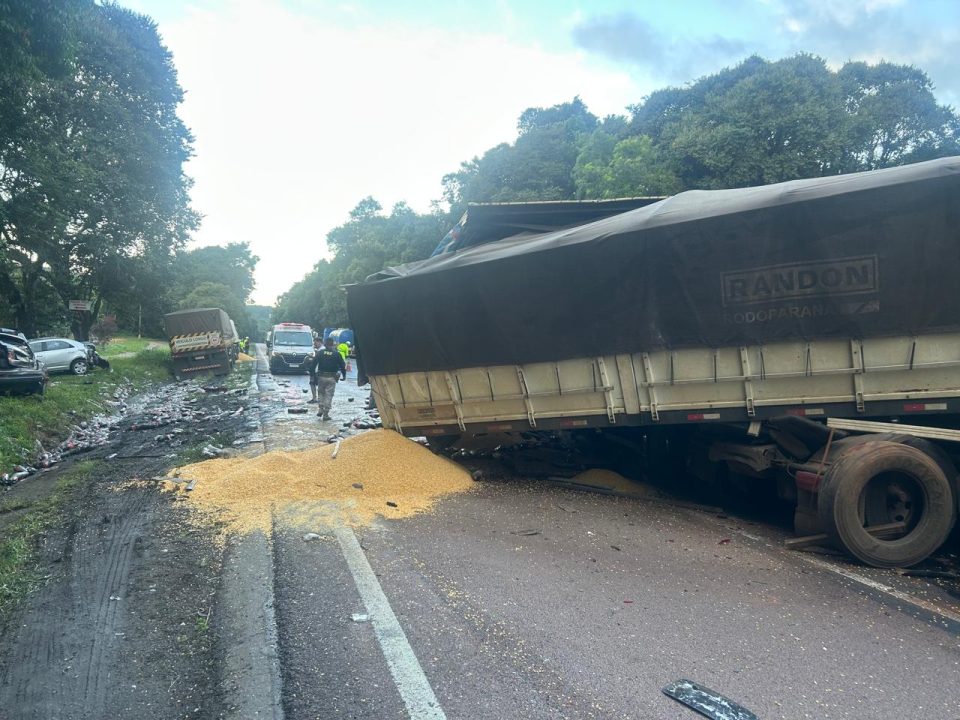 engavetamento-br-277-são-luiz-do-puruna2