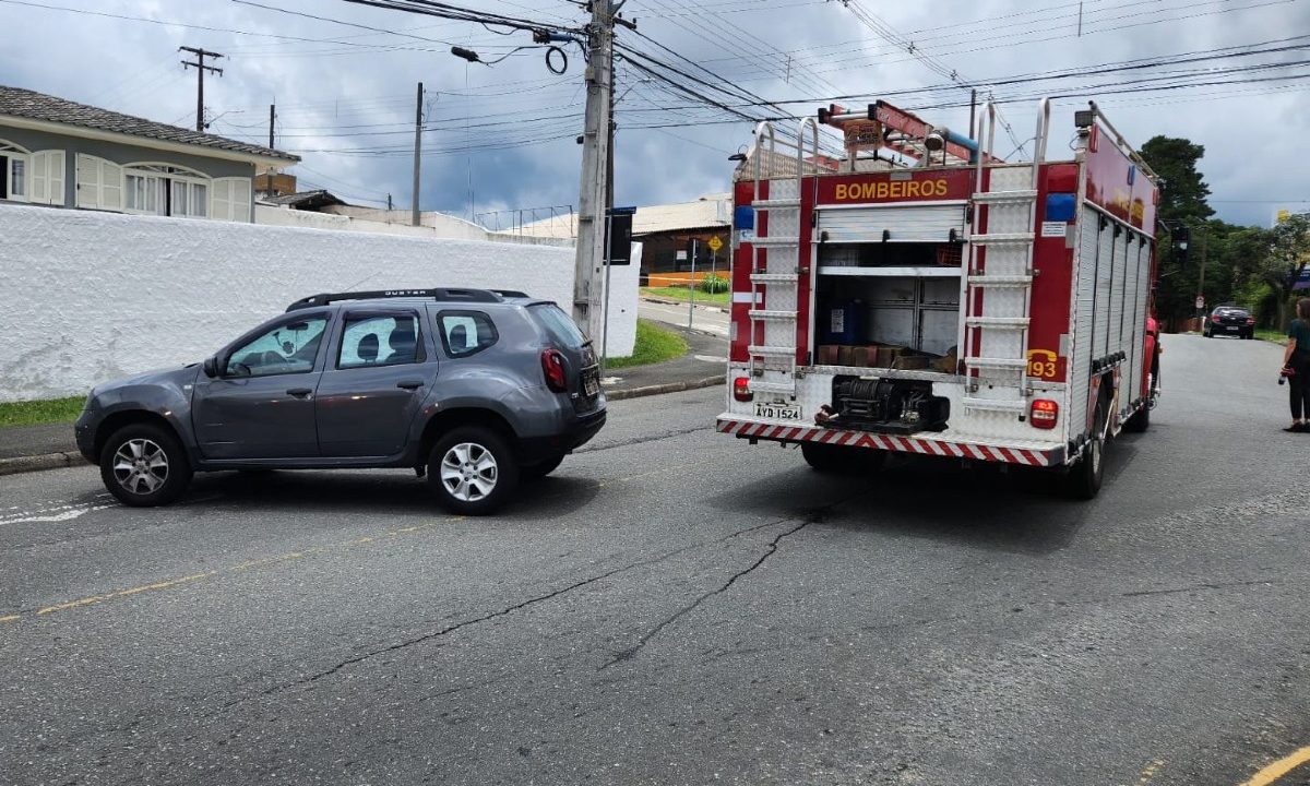 idosa-atropelada-por-carro-e-socorrida-com-ferimentos-santa-candida