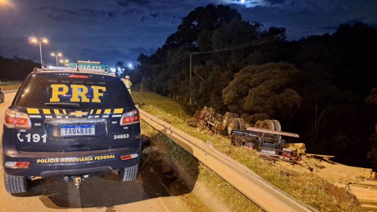 motorista-morre-tombamento-de-caminhao-br-116