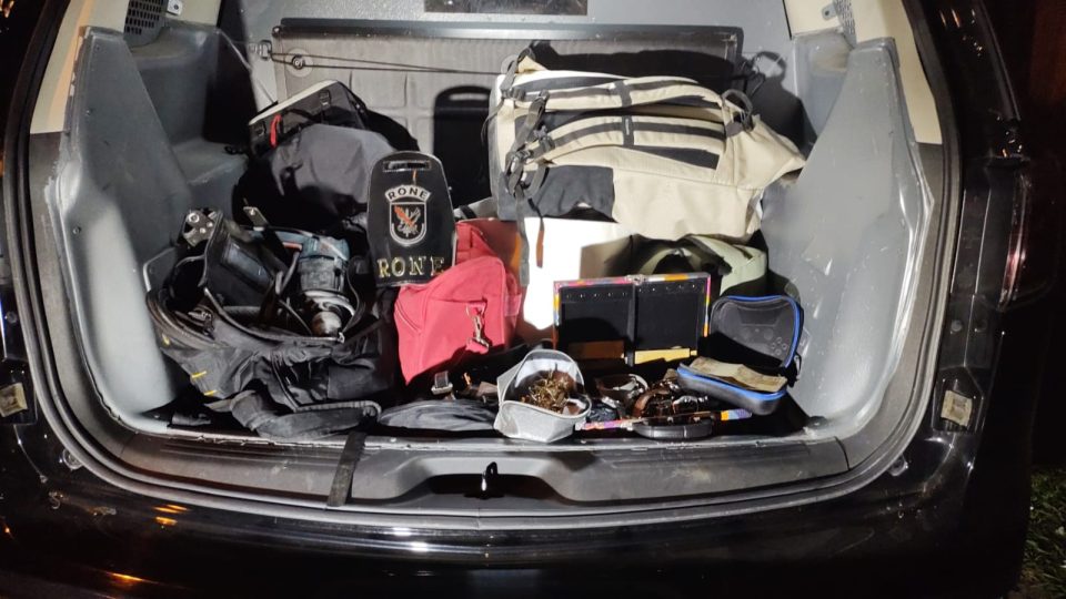 Suspeitos de assalto a joalheria são mortos em confronto com a polícia em Curitiba