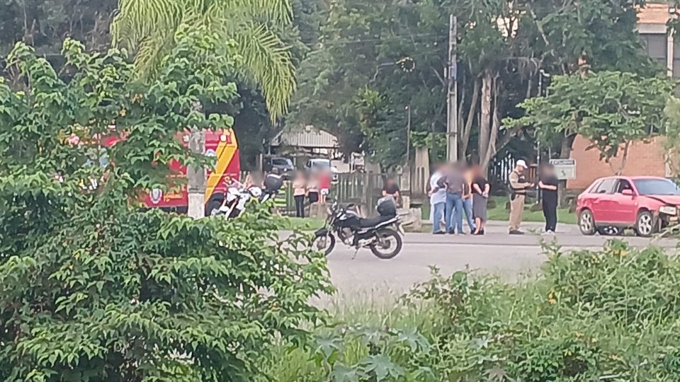 acidente-carro-moto-rodovia-dos-minérios