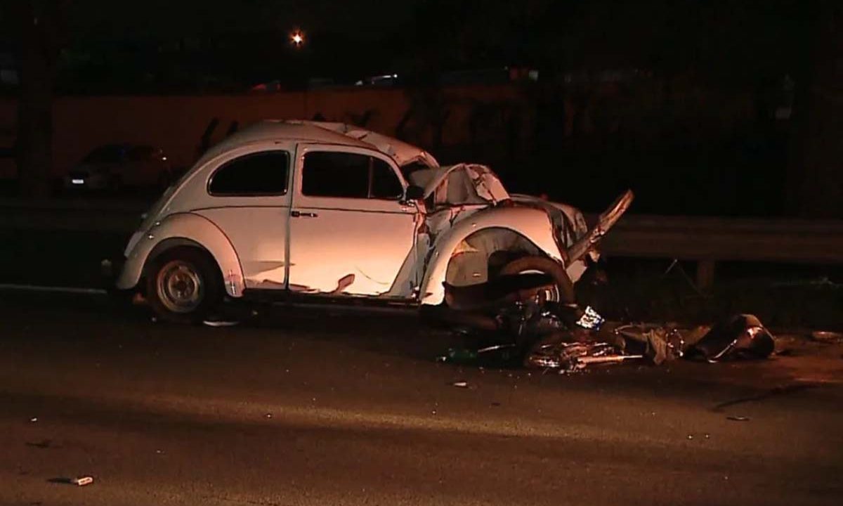 acidente-fusca-moto-linha-verde