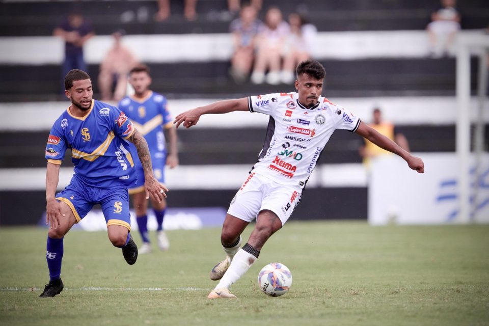 Lance de Operário x São Joseense, pela primeira fase do Paranaense 2025