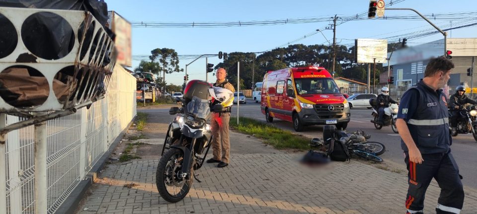colisão-bicicleta-moto-sítio-cercado-3