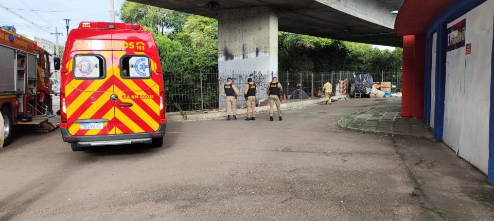homem-situação-de-rua-morre-esfaqueado-curitiba-3