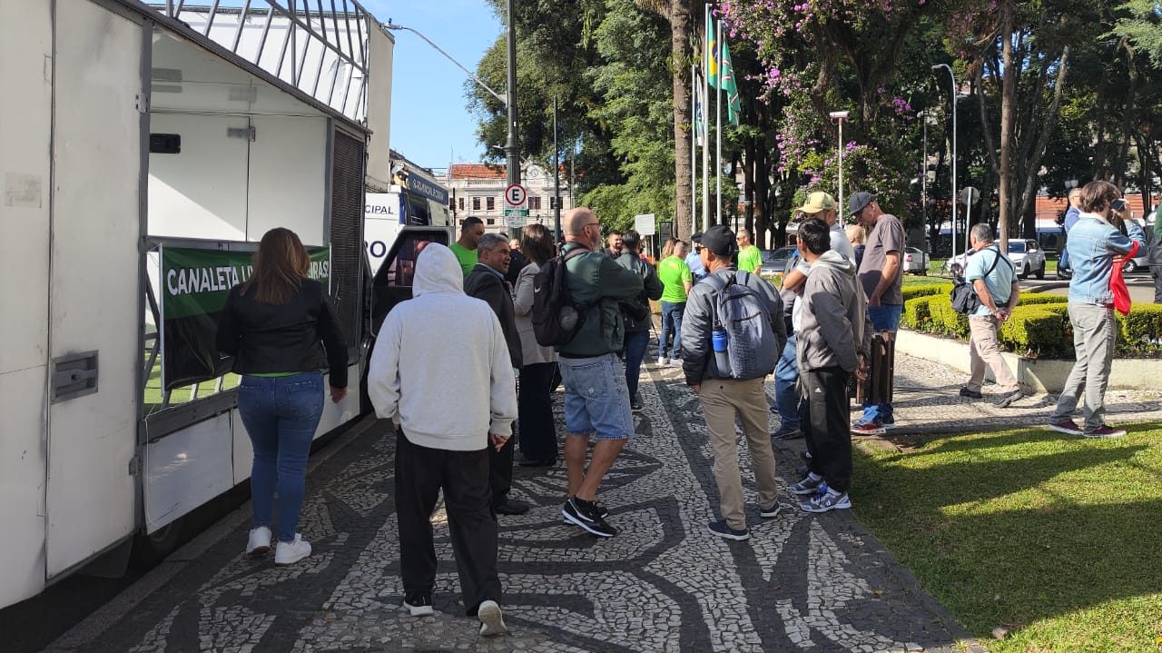 Protesto-sindicato-rabeira-onibus-adolescente-3
