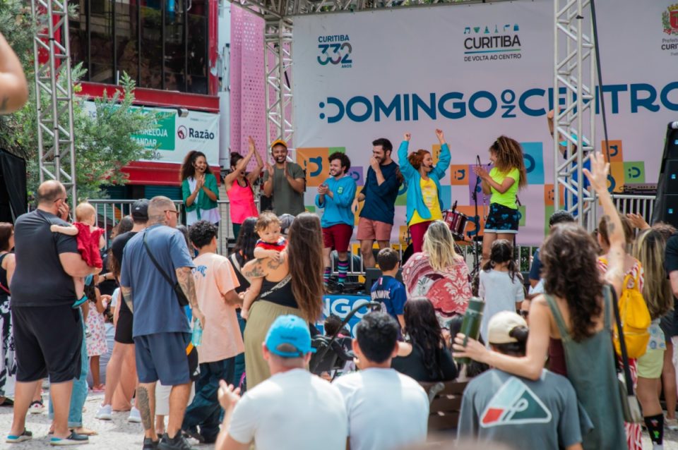 domingo-centro-curitiba (1)