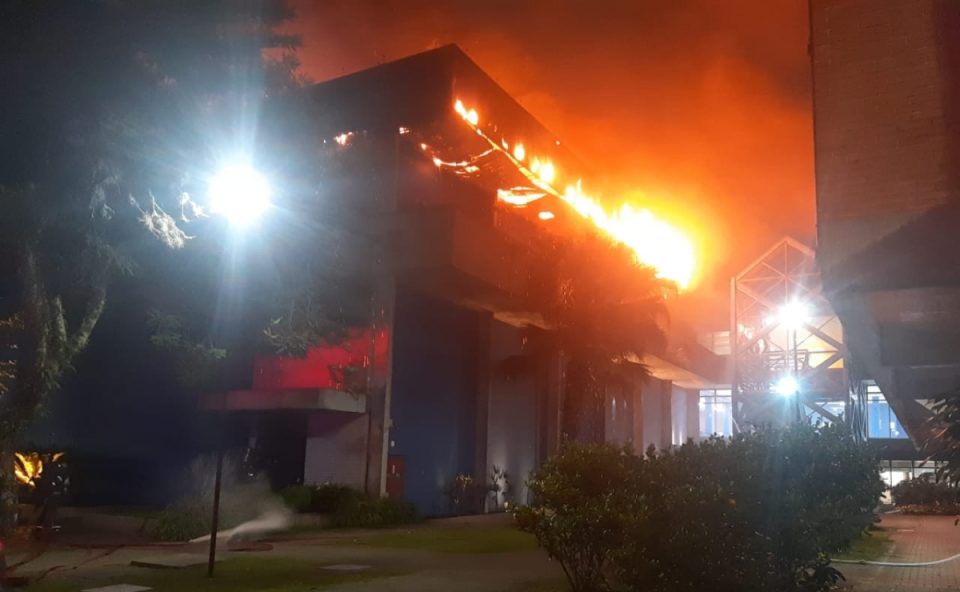 incêndio na puc-pr