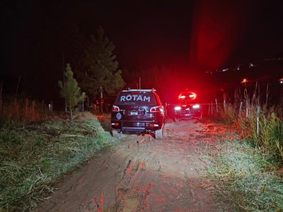 Traficantes que ameaçavam expulsar moradores para tomar casas morrem em confronto com a PM em Campo Largo