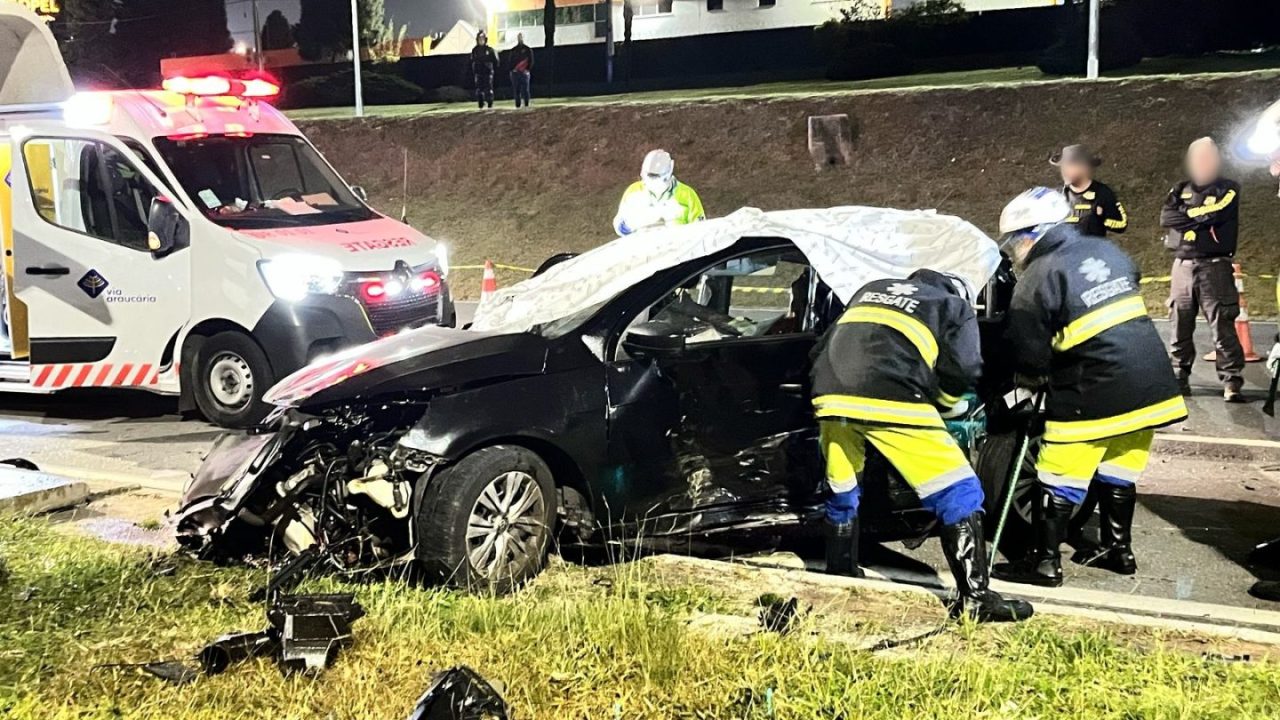 motorista-morre-carro-atingido-caminhonete-br-277-curitiba-4