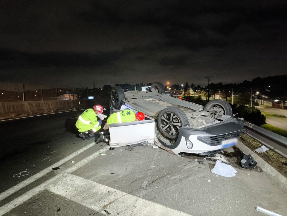 motorista-morre-ejetado-carro-br-277-curitiba-2