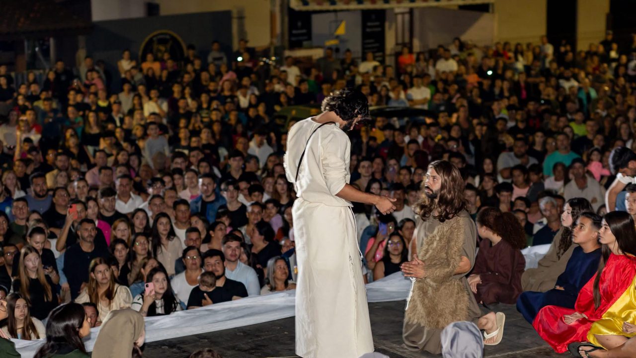 paixao de cristo itaperucu