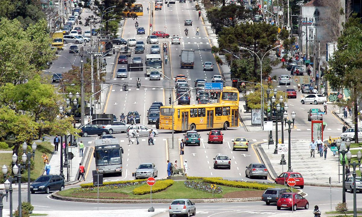 projeto-de-lei-controle-flanelinhas-curitiba-2