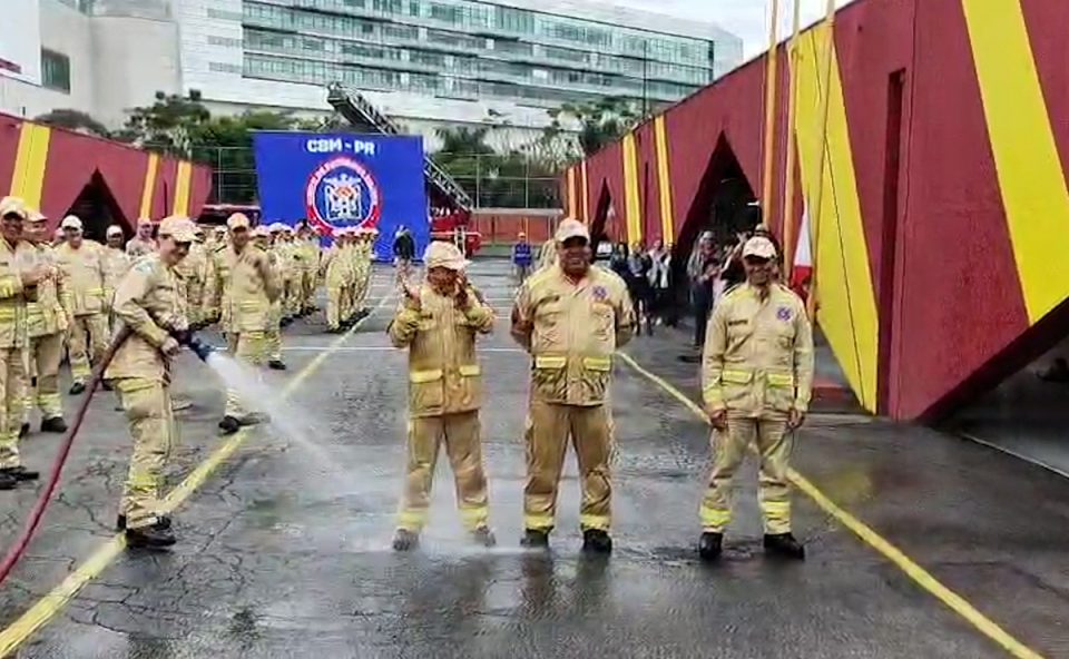 sargentos-cordeiro-machado-clodemar-aposentam-bombeiros-2