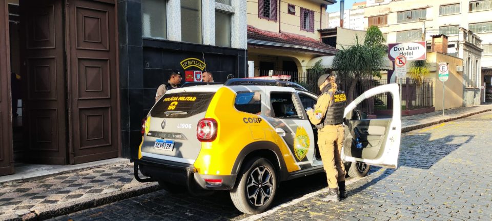Professor que veio do Rio para trabalhar em Curitiba é assaltado a caminho do novo emprego; suspeito foi preso