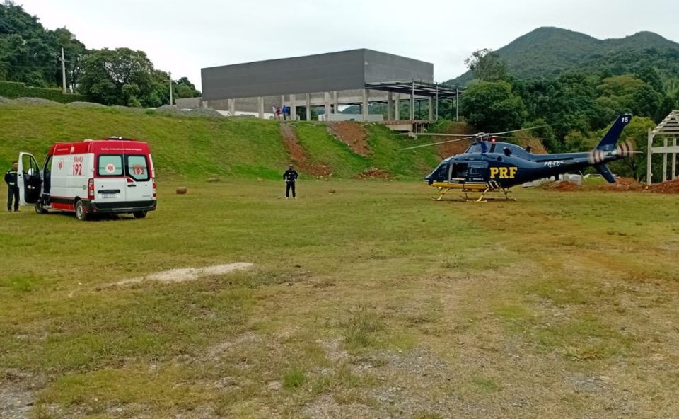 trabalhador-ferido-sofrer-choque-eletrico-cair-construcao-itaperucu