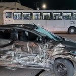acidente-onibus-carro-uberaba-2