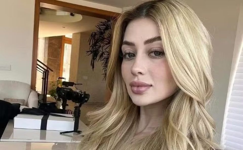 ex-miss-influencer-morta-live
