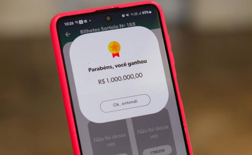morador-pinhais-ganha-1-milhao-notas-parana