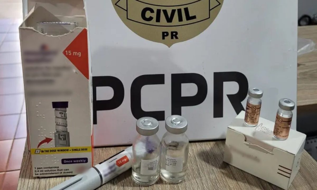 policial-prende-medica-investigada-estelionato-crimes-contra-saude-publica-e-consumidor-blur