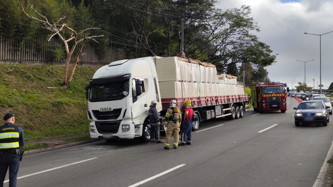 principio-incendio-caminhão-linha-verde