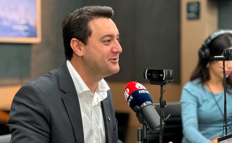 ratinho-jr-entrevistado-jovem-pan-curitiba-candidato-presidencia-1