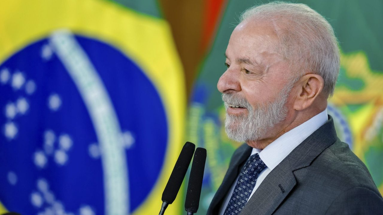 PRESIDENTE-LULA