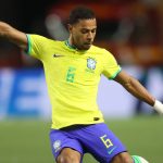 Renan Lodi, ex-Athletico, em jogo da seleção brasileira, em 2023