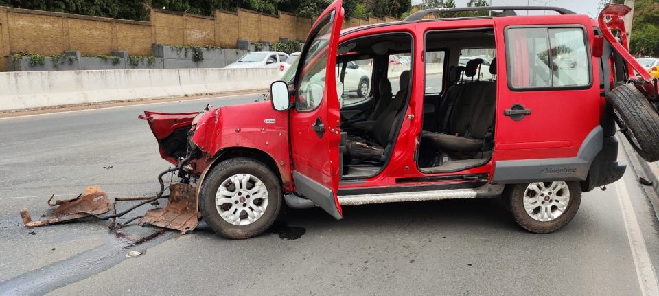 acidente-onibus-carros-piraquara-5