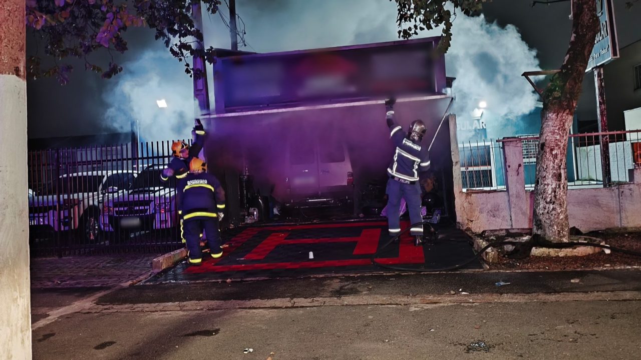 carro-fogo-centro-estética-automotiva-curitiba-2