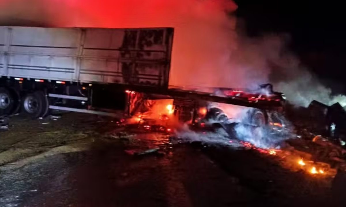 casal-colombo-morre-carbonizado-acidente-minas