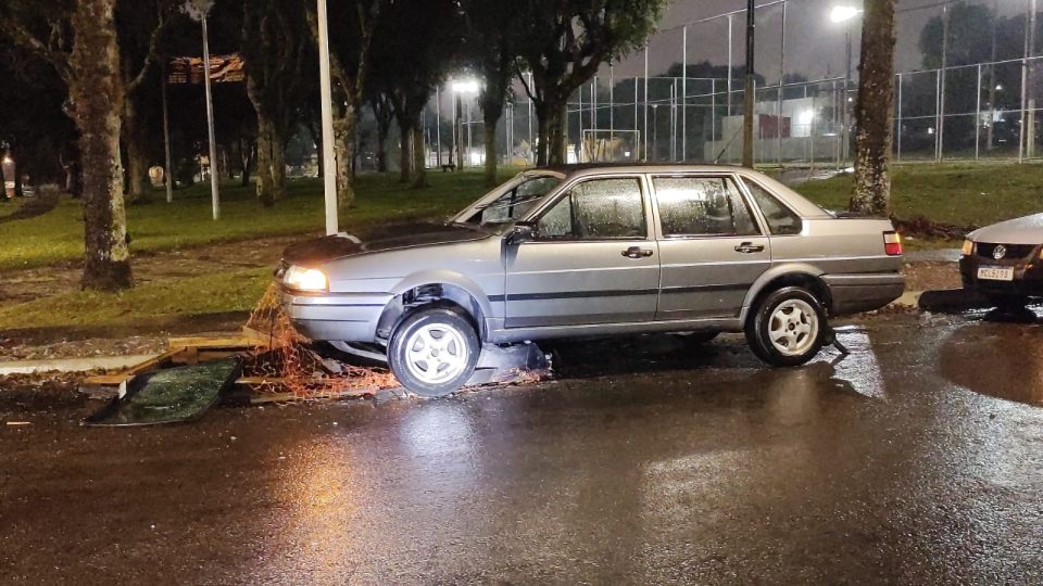 idosos-feridos-batida-carro-manilha-4