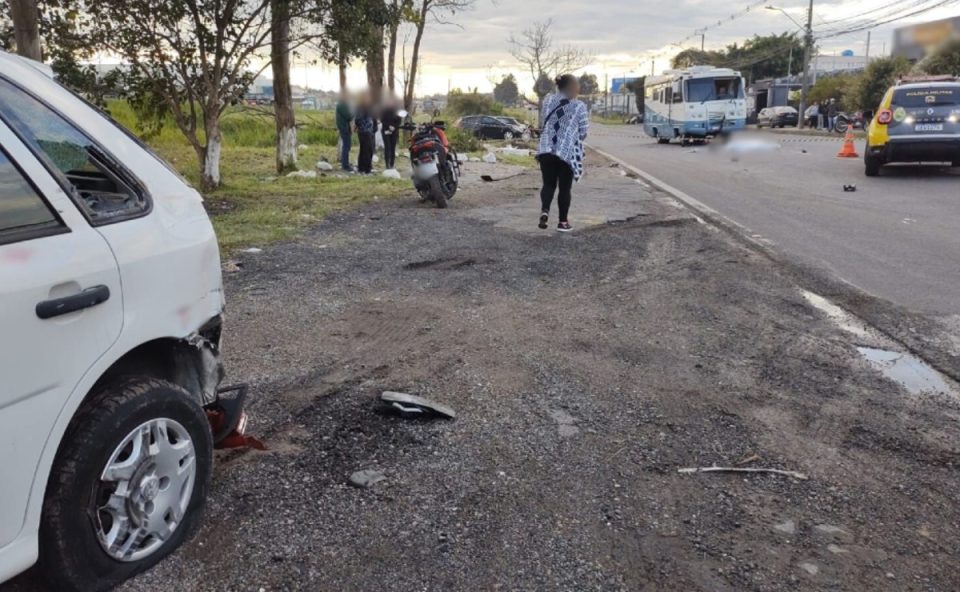 motociclista-morre-acidente-gol-motorhome-2