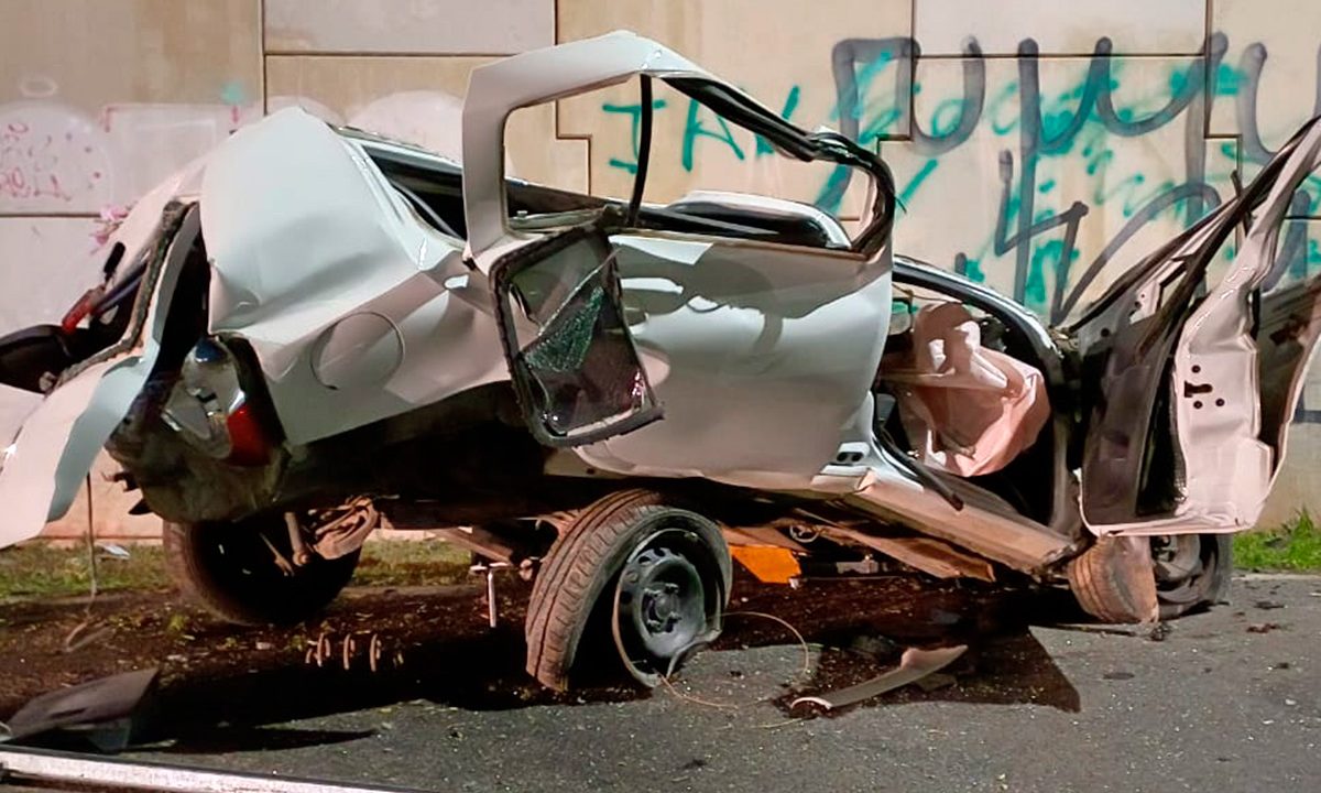 motorista-bate-clio-canaleta-br-277-campo-largo-morre-1