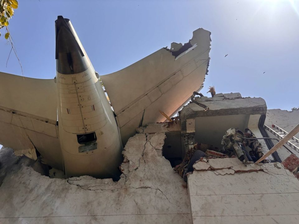 queda-avião-india-mayday