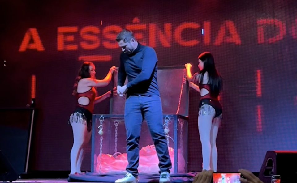 Kieram-Ecttori-espetaculo-ilusionismo-live-curitiba-2