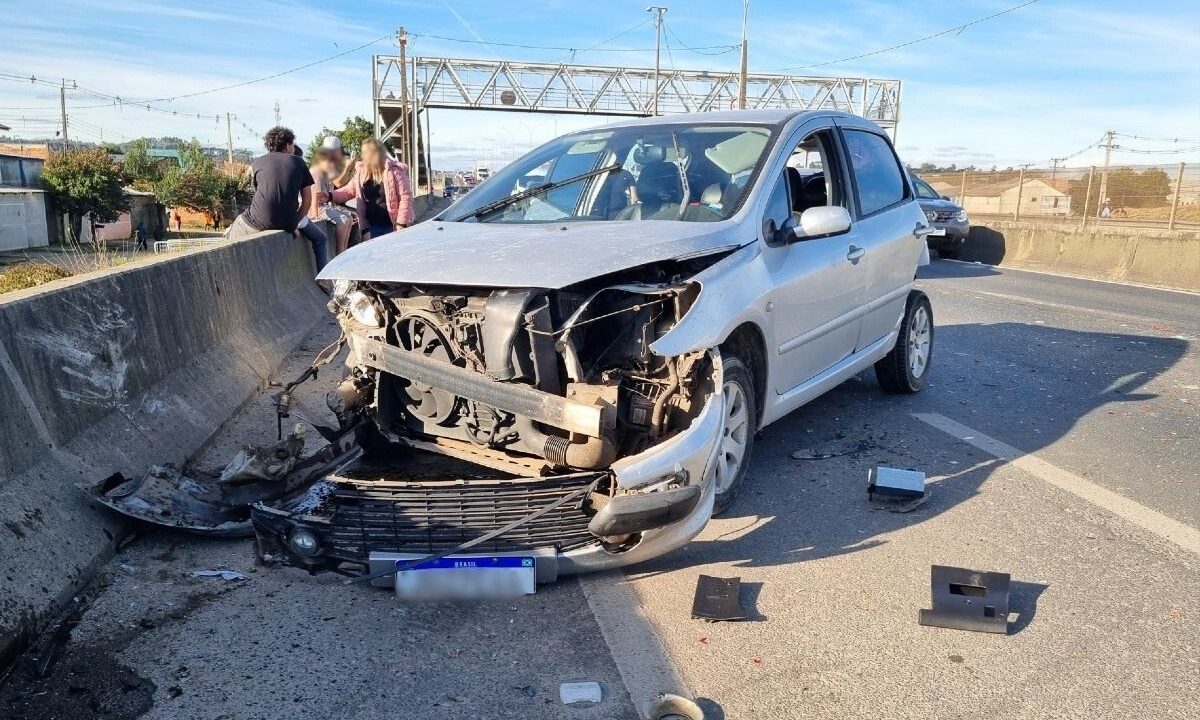 acidente-carro-van-br-116