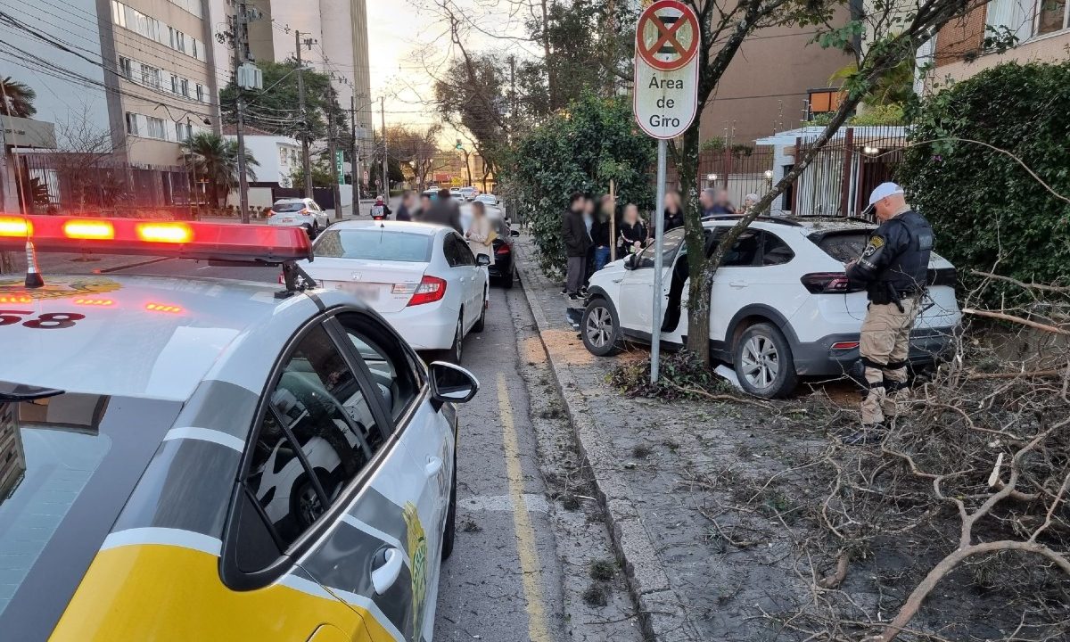 acidente-dois-carros-bigorrilho-1