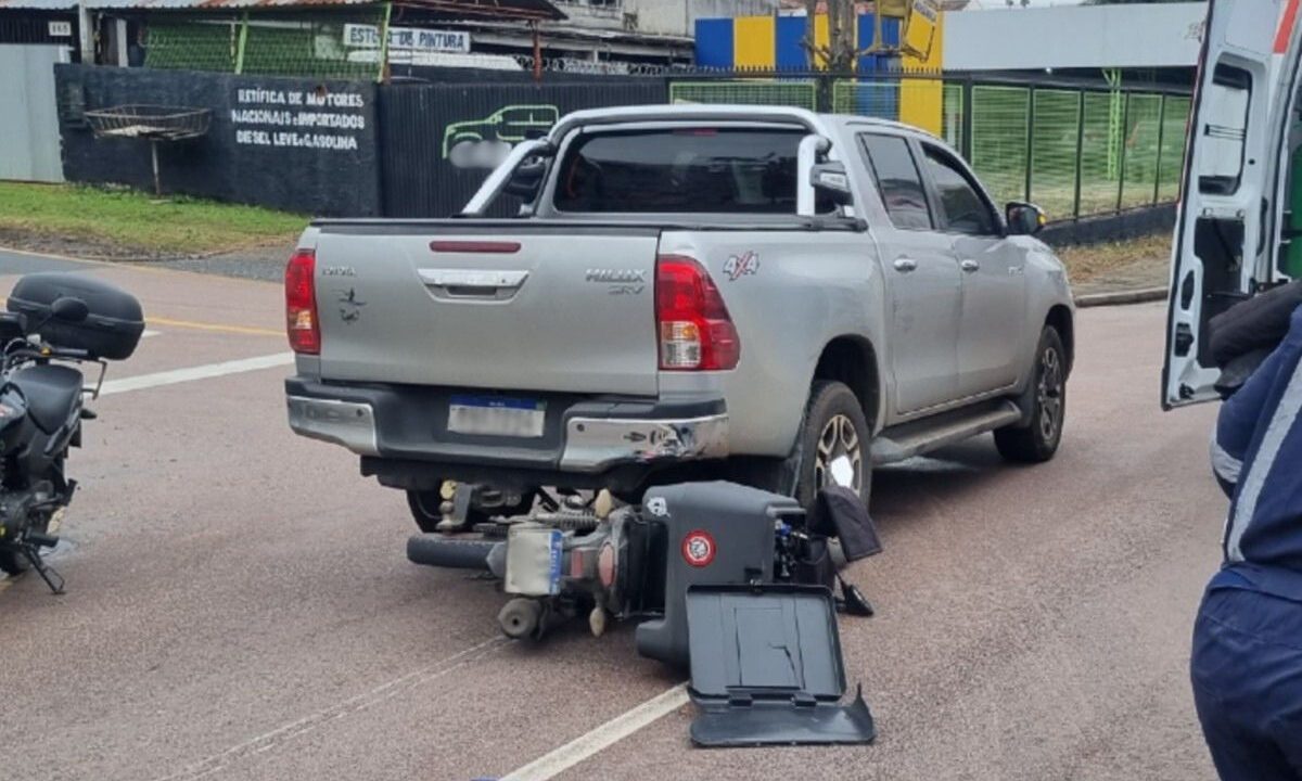 acidente-moto-caminhonete-curitiba-1