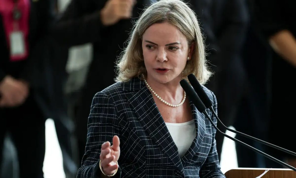 gleisi-diz-sancao-moraes-ato-violento-trump