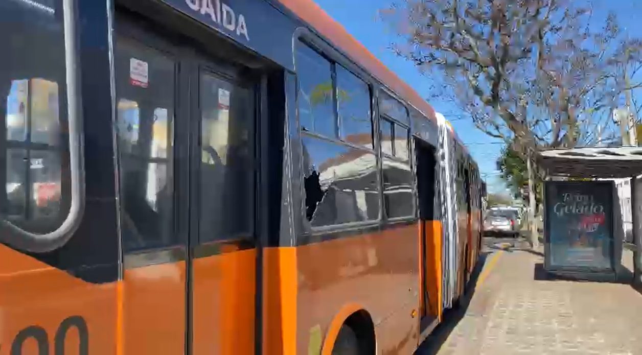 onibus-ataque-marreta