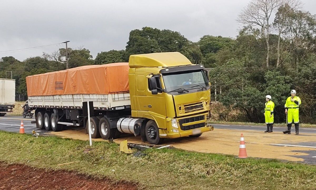 acidente-caminhoes-contorno-norte-2